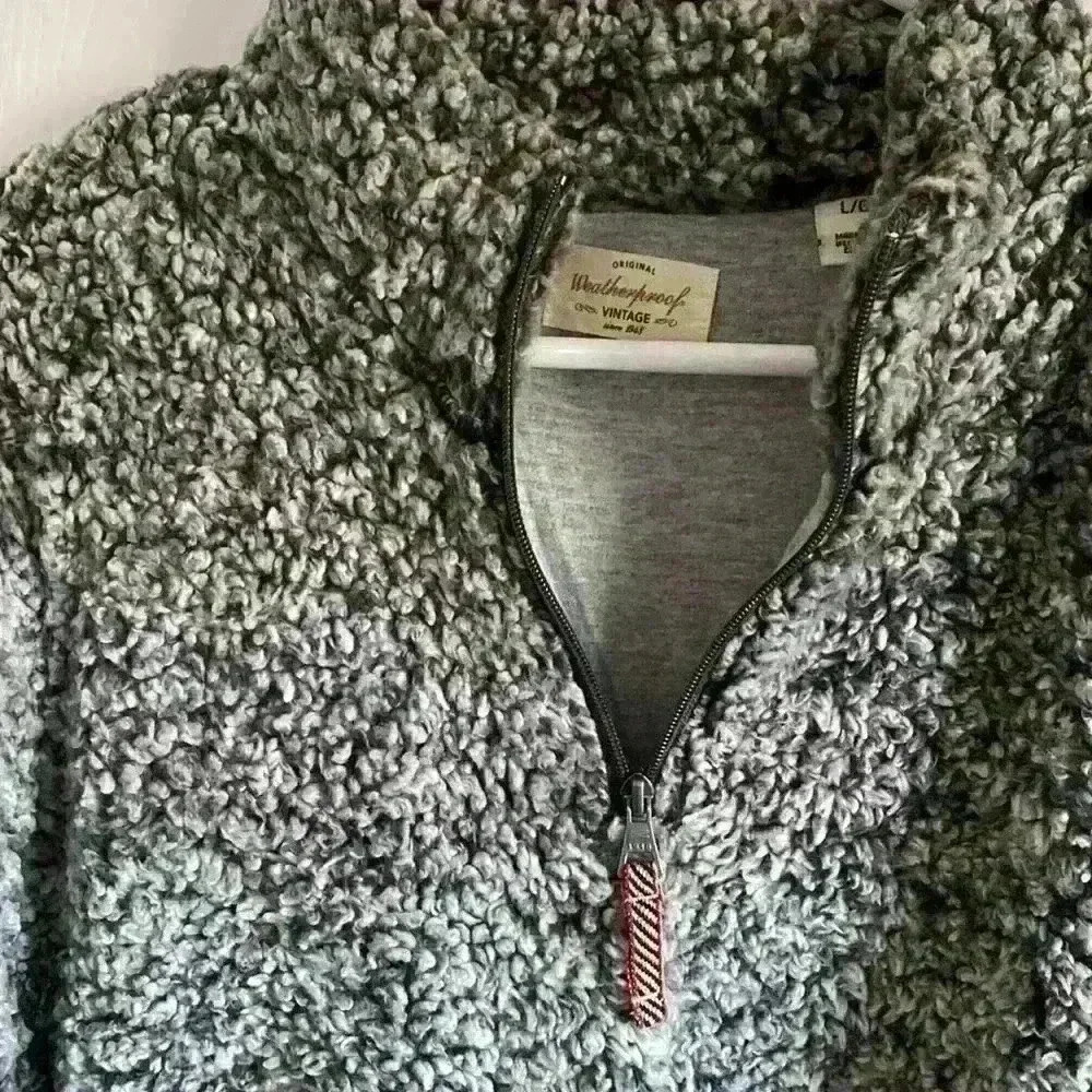 💜 2/$25 Large Weatherproof Vintage Fuzzy Sweater - Picture 3 of 4